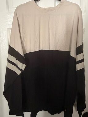 Two-Tone Crewneck Sweatshirt in Beige and Brown